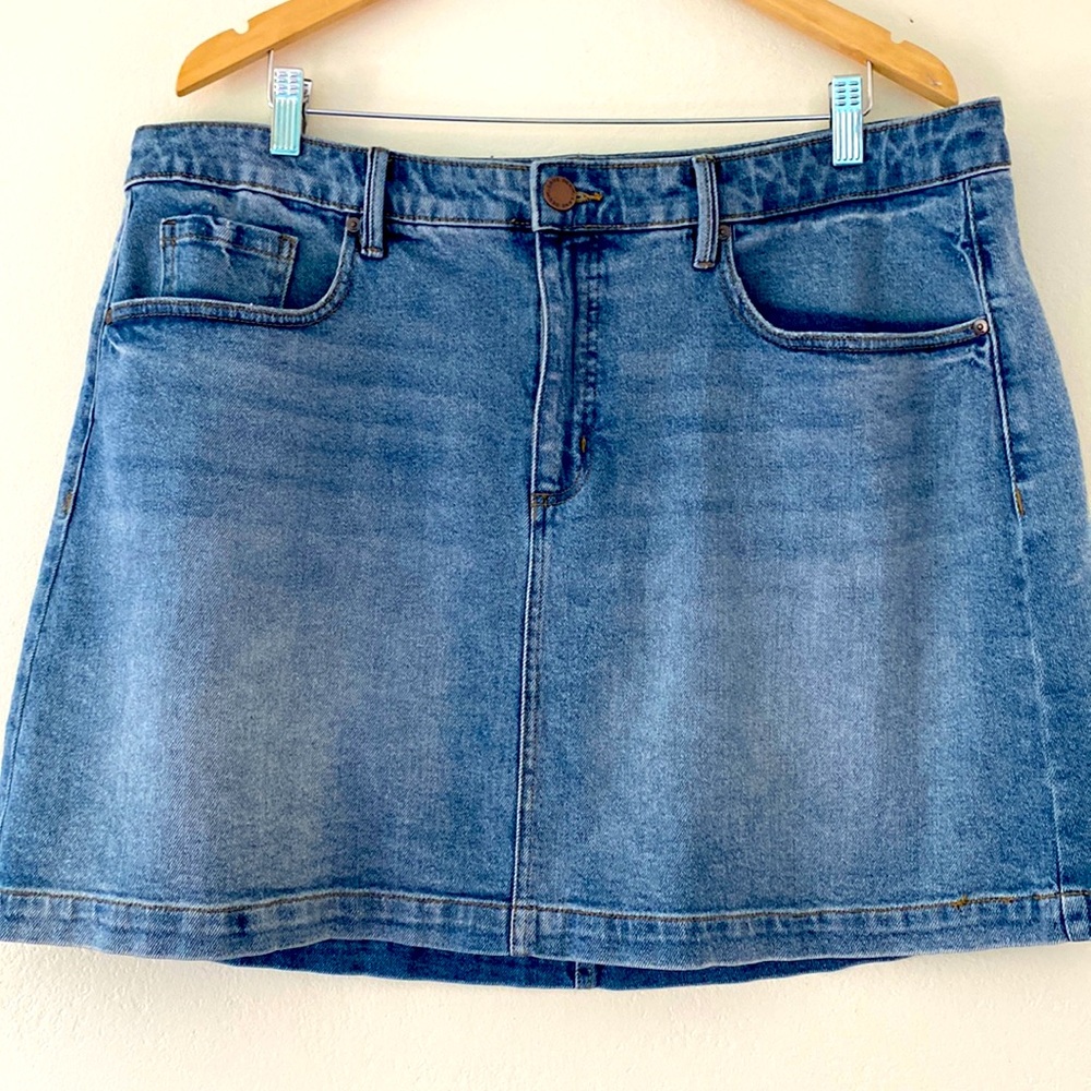 Bundle (2) Mini Skirts Lane Bryant Old navy